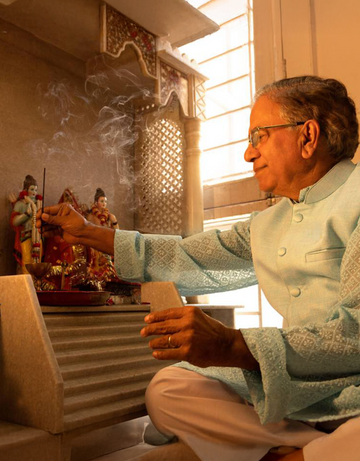 Doing Daily Puja? Here’s What You Need to Know First!