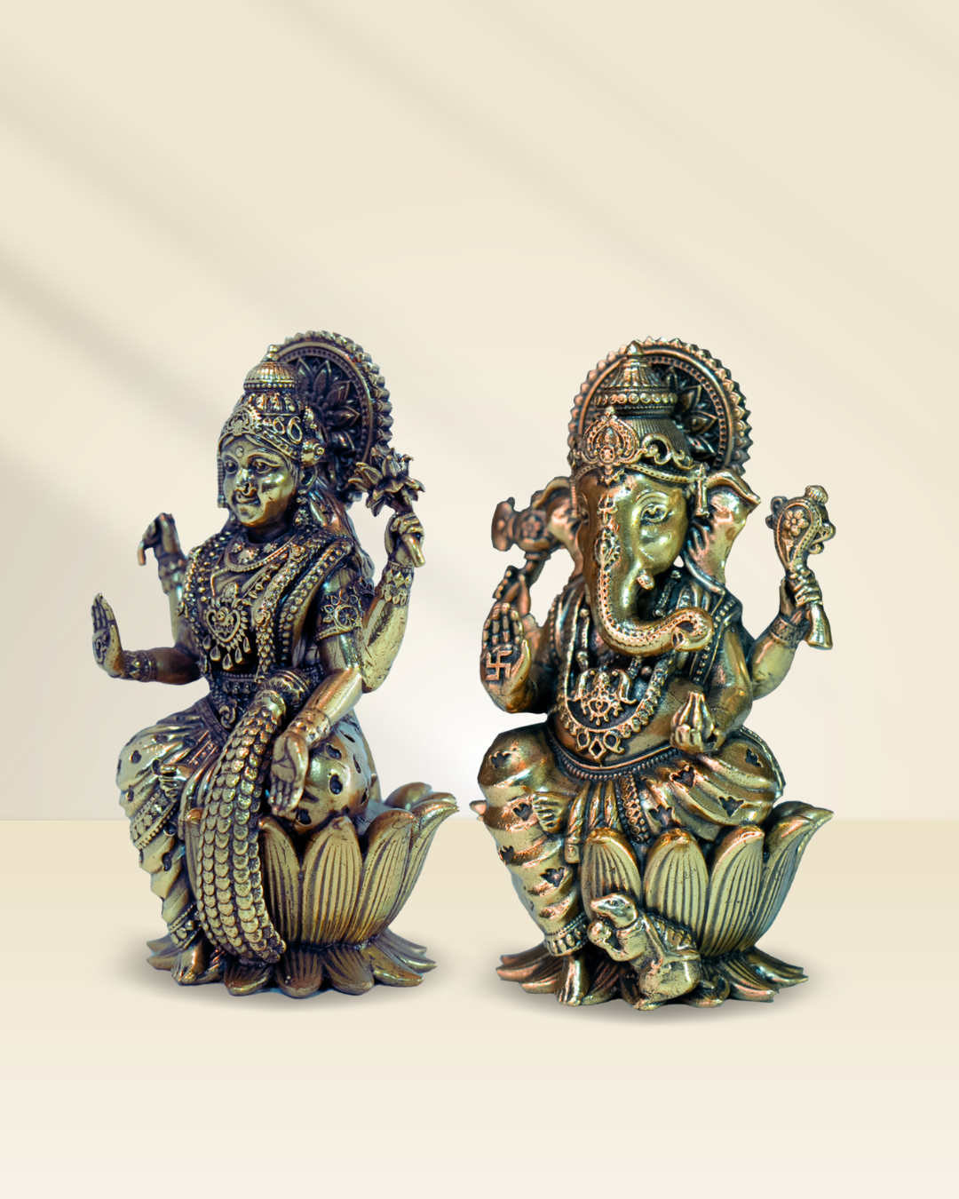 Ashtadhatu Maa Laxmi and Ganesha Sitting on Lotus